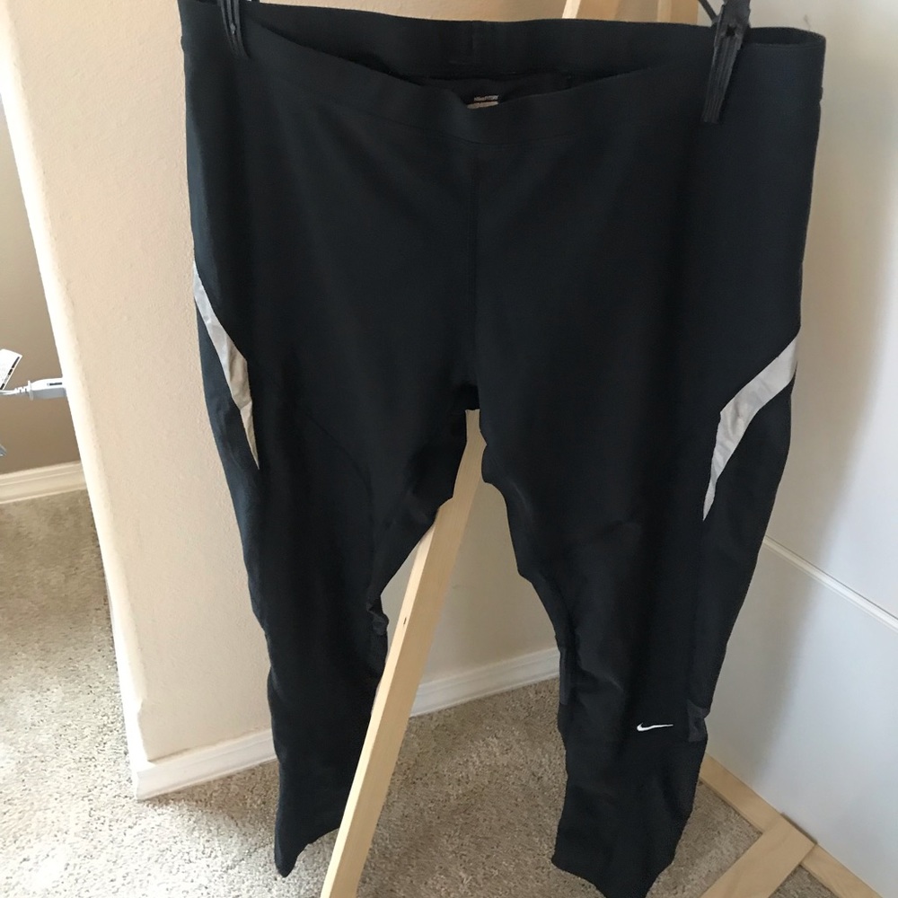 nike capri leggings
